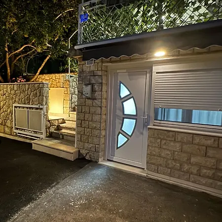 Lory Διαμέρισμα Dramalj